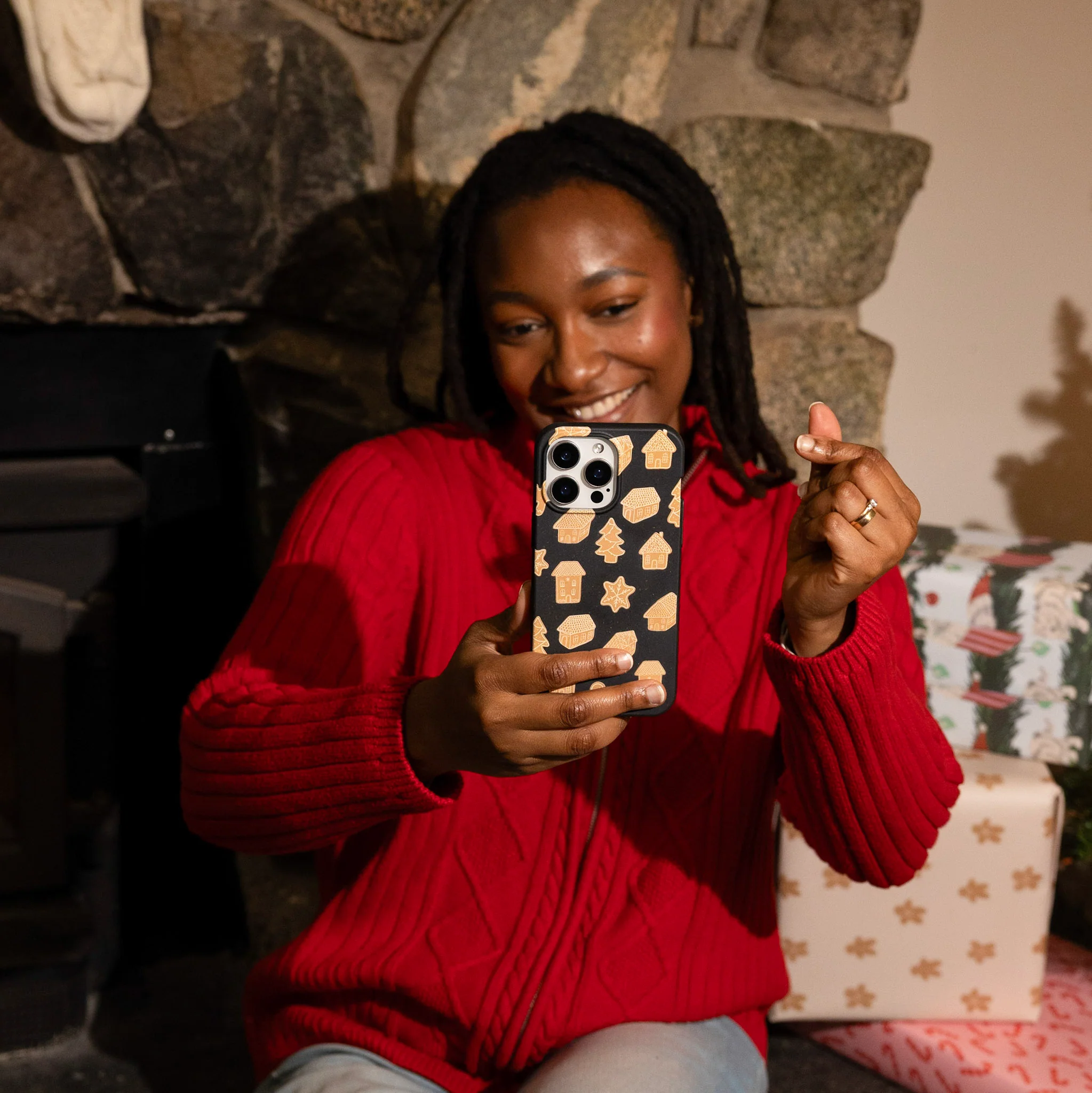 Black Gingerbread Dreams iPhone 6/6s/7/8/SE Case - Image 2