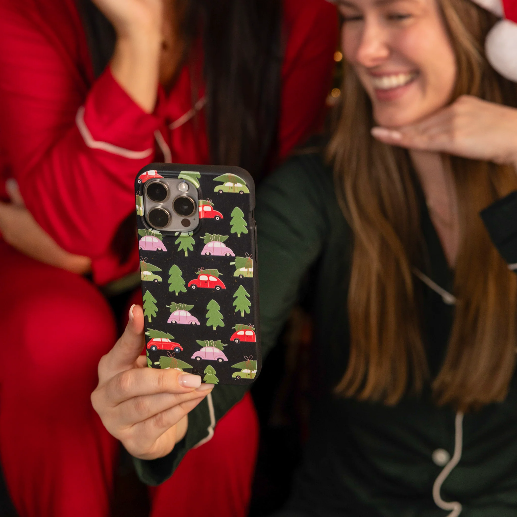 Black Holiday Caravan iPhone 14 Pro Case - Image 6
