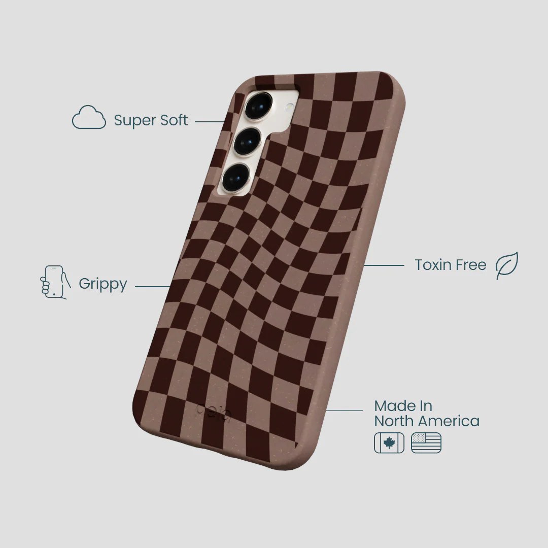 Chocolate Brown Cafe Check Samsung Galaxy S24 Case - Image 4