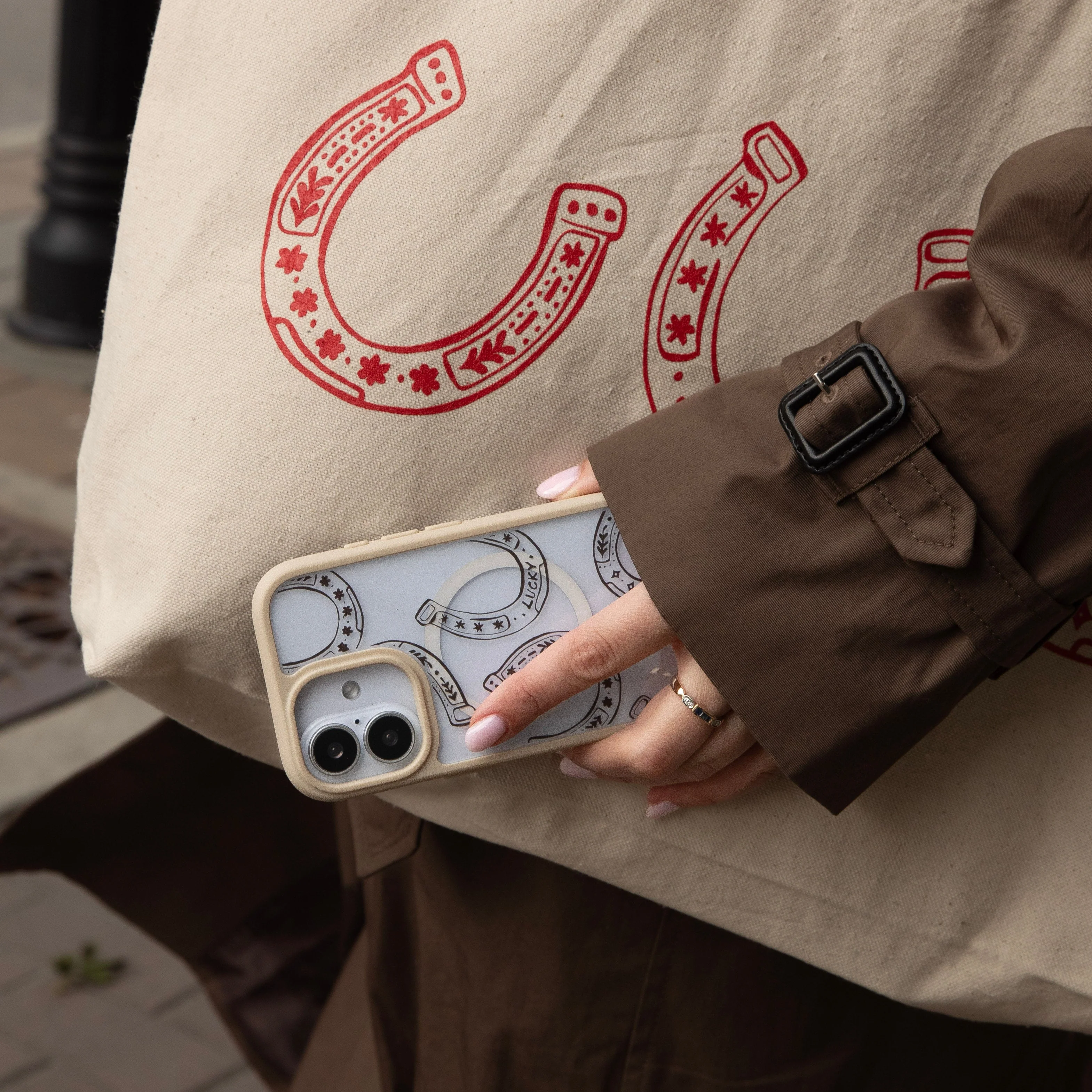 Clear Desert Luck iPhone 17 Pro Case With London Fog Ridge (MagSafe included) - Image 2