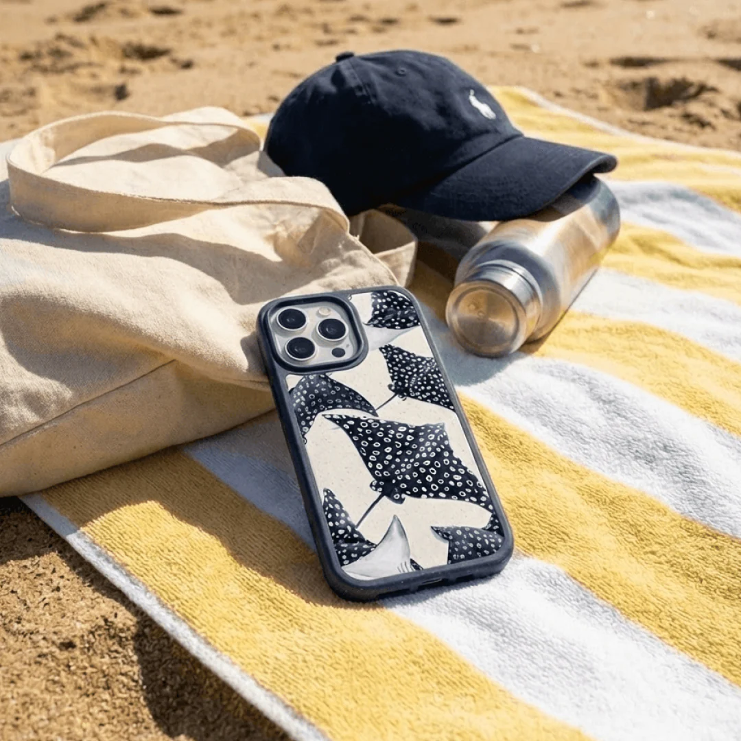 Clear Midnight Rays iPhone 17 Case With Noir Ridge (MagSafe included) - Image 2