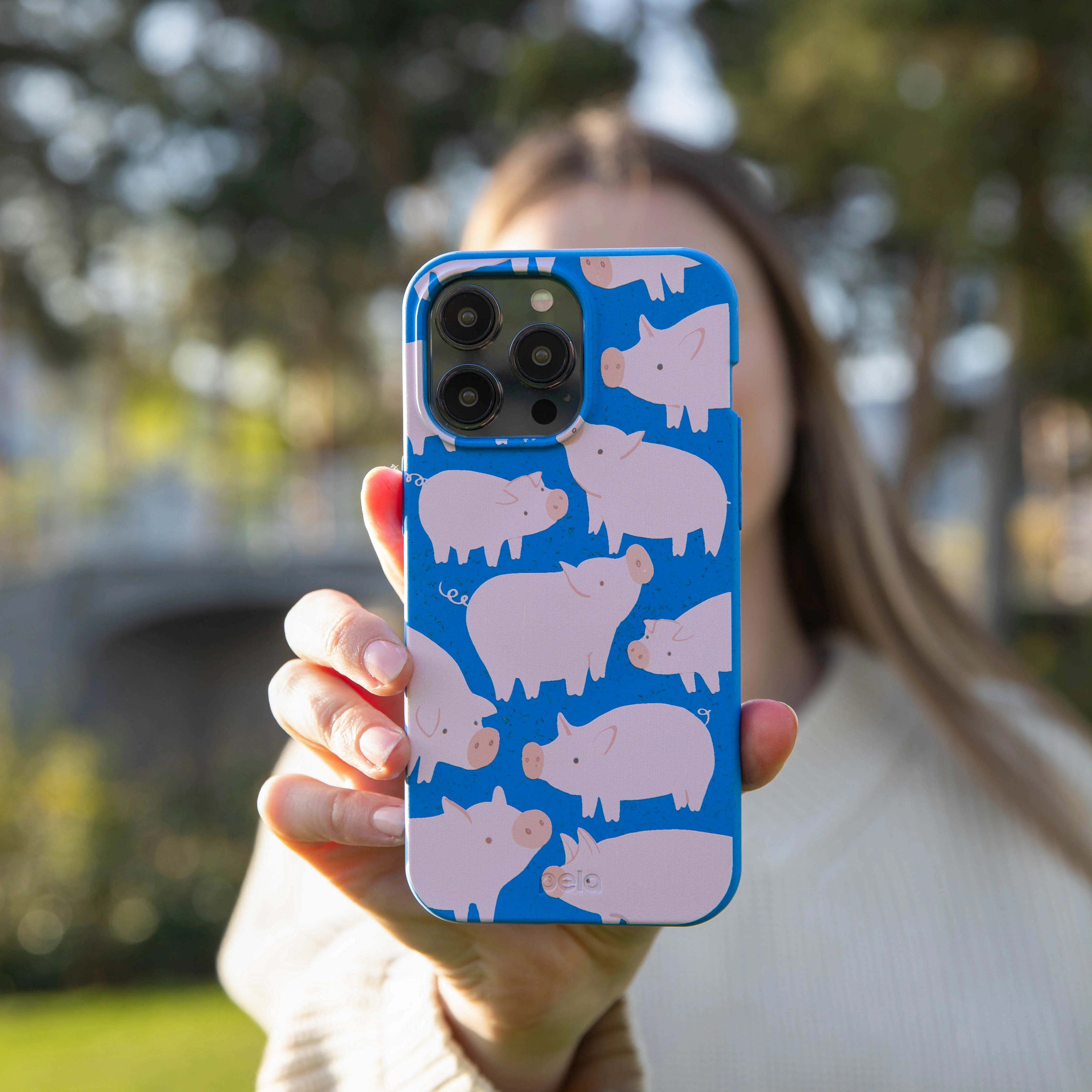 Electric Blue Piggies iPhone 14 Pro Case - Image 6