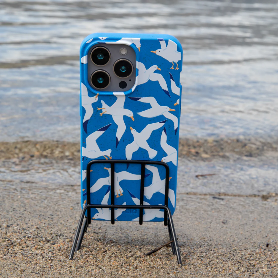 Electric Blue Seagulls iPhone XR Case - Image 2