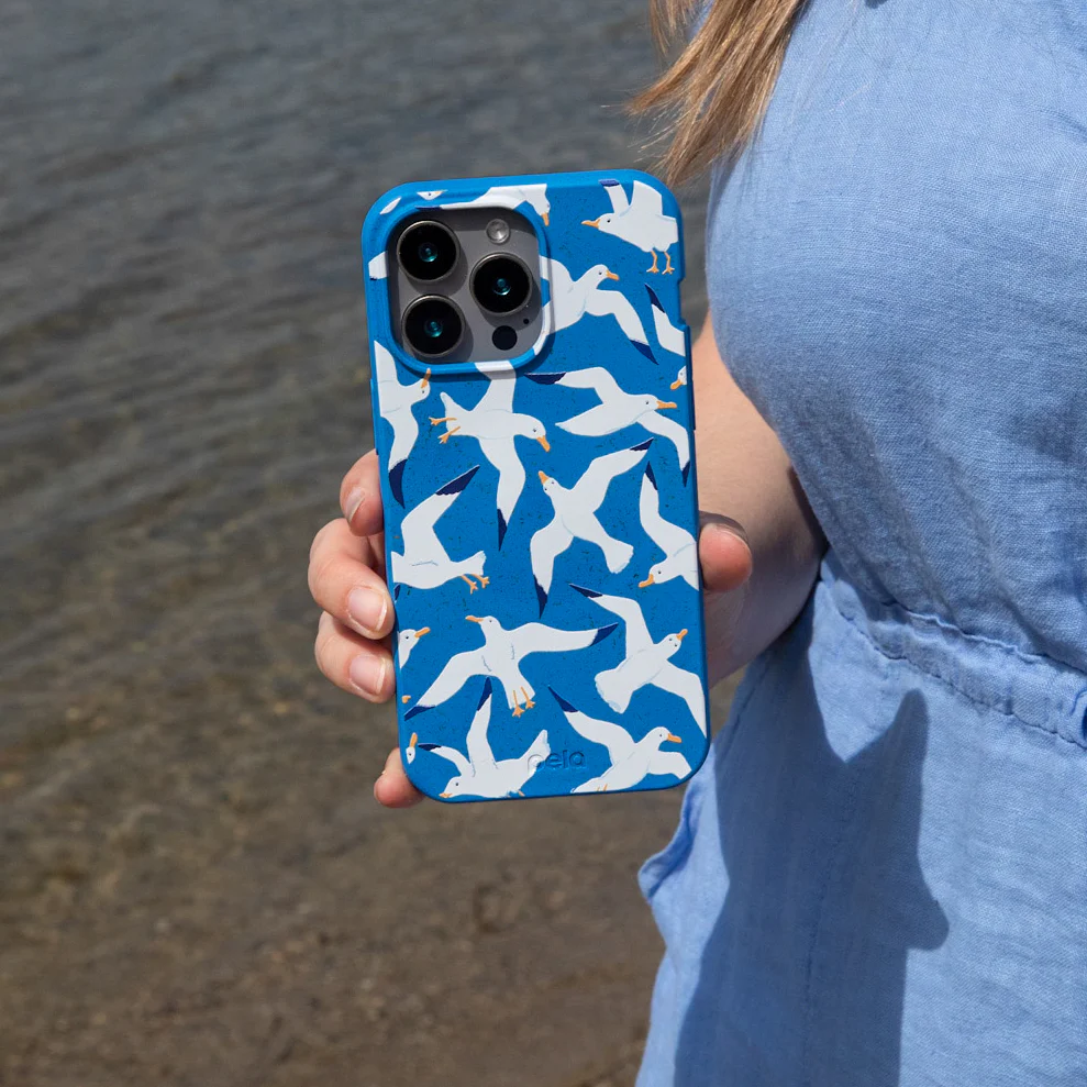 Electric Blue Seagulls Samsung Galaxy S22 Case - Image 9