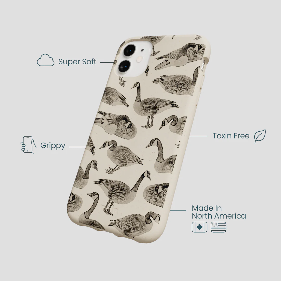 London Fog Canadian Geese iPhone 11 Case - Image 4