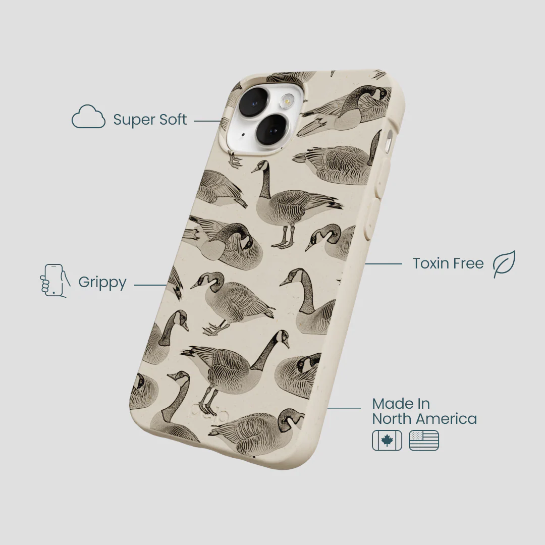 London Fog Canadian Geese iPhone 13 Case - Image 4