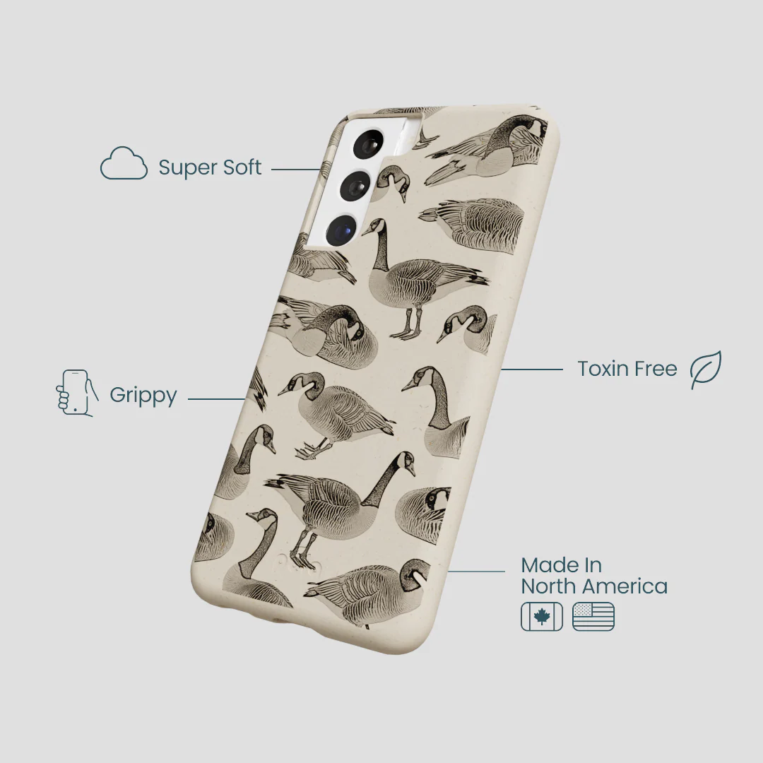 London Fog Canadian Geese Samsung Galaxy S22 Case - Image 4