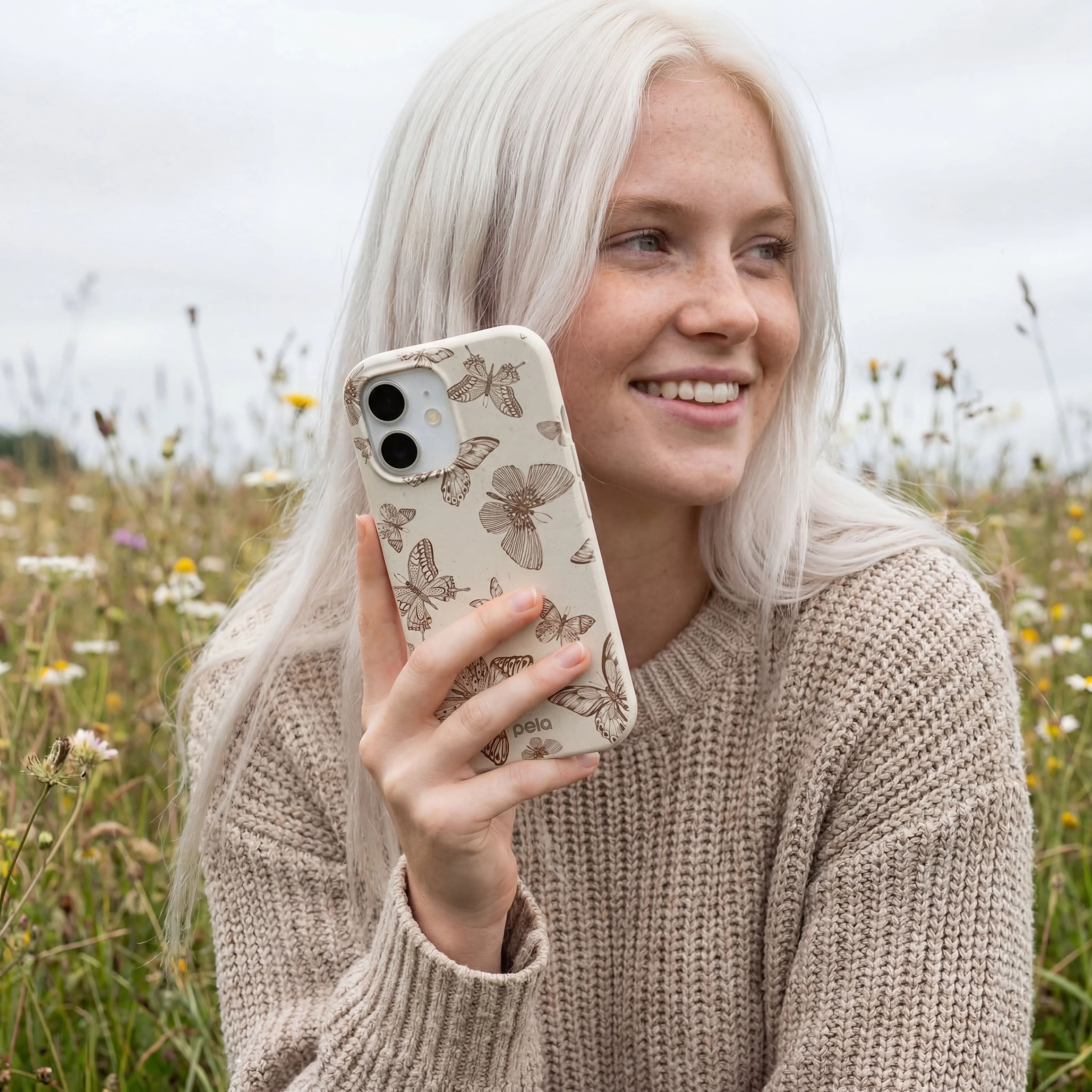 London Fog Delicate Flutters iPhone 16 Case - Image 2