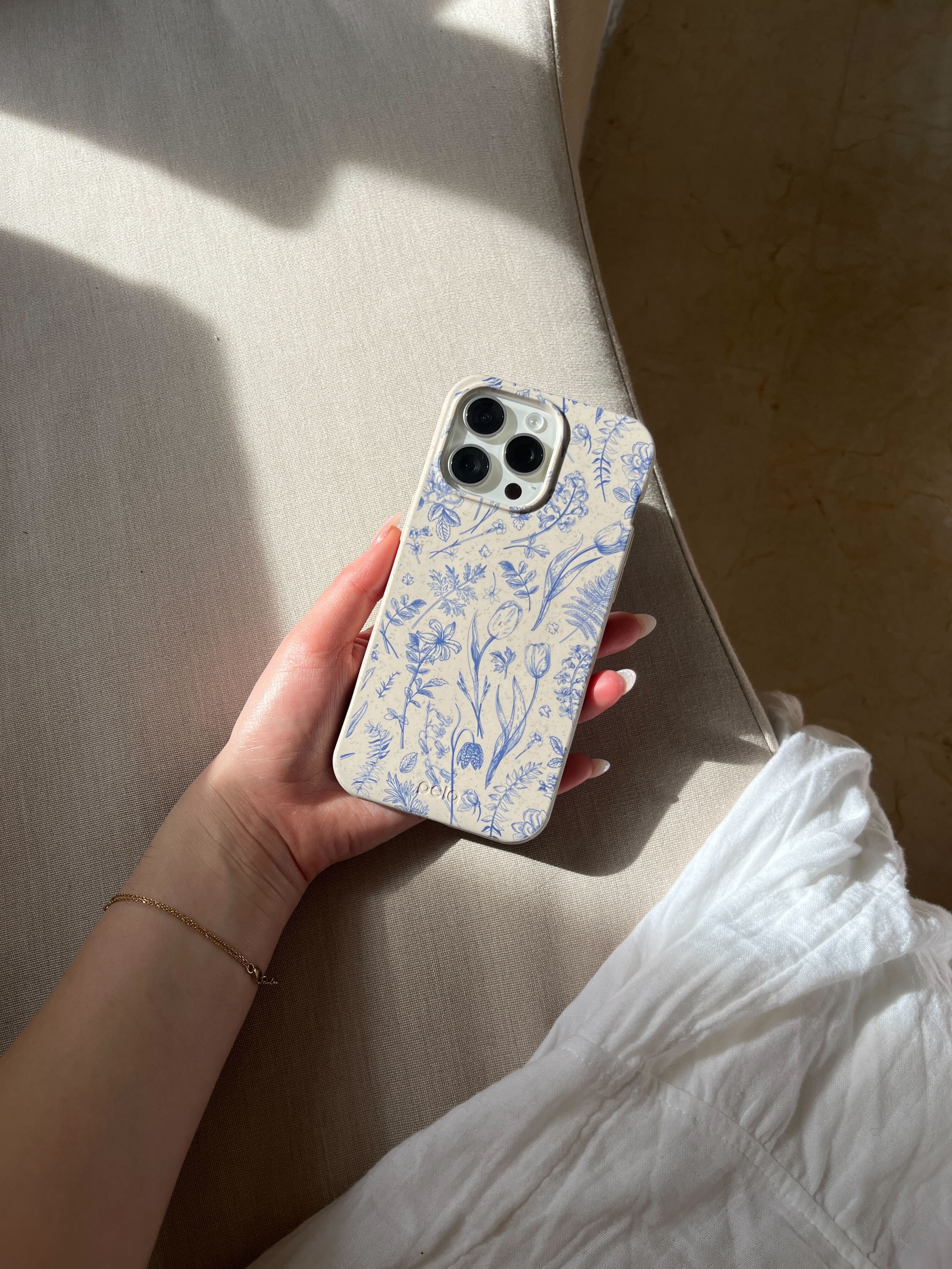 London Fog Indigo Bouquet iPhone 17 Pro Case - Image 2