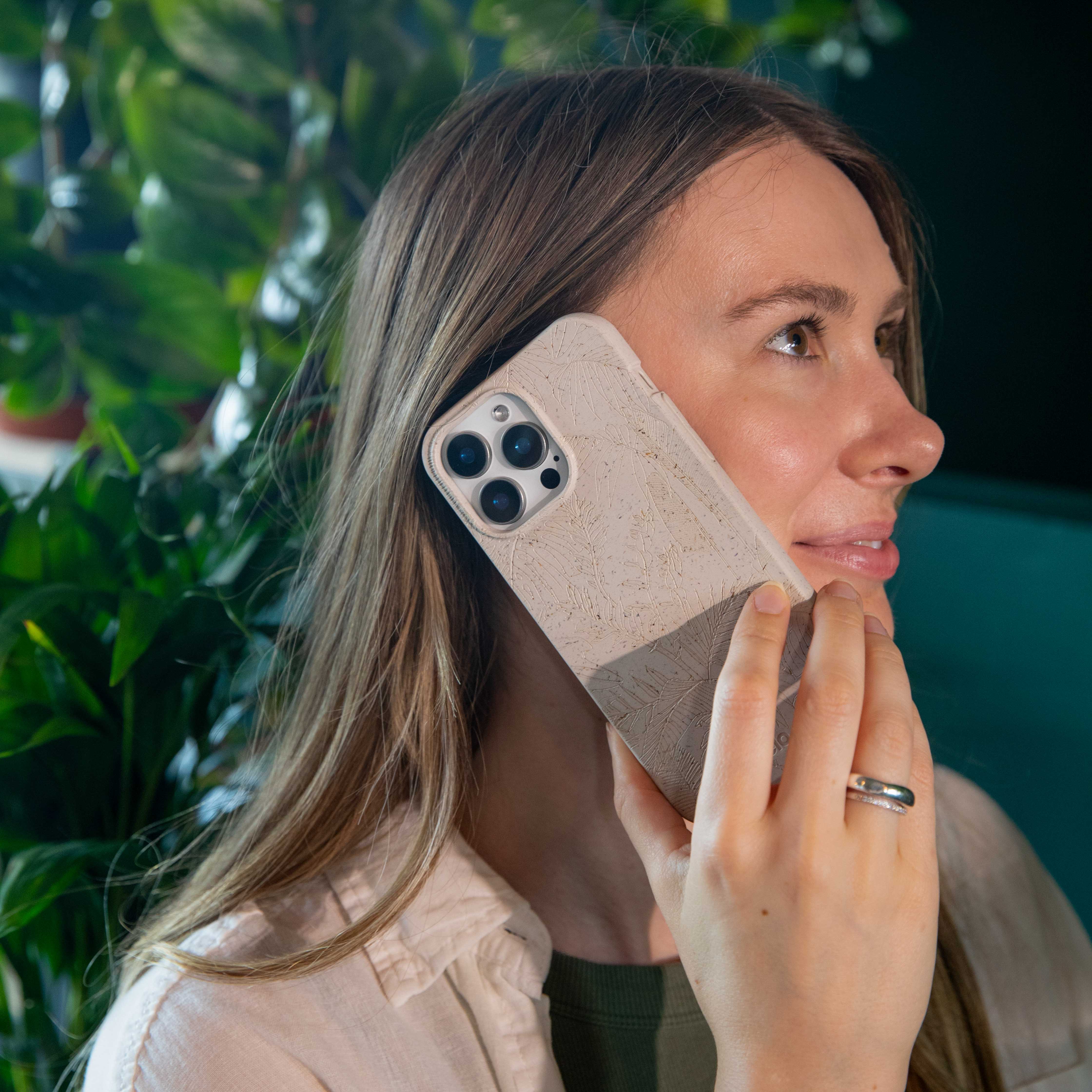 London Fog Island Etch Google Pixel 9a Case - Image 6