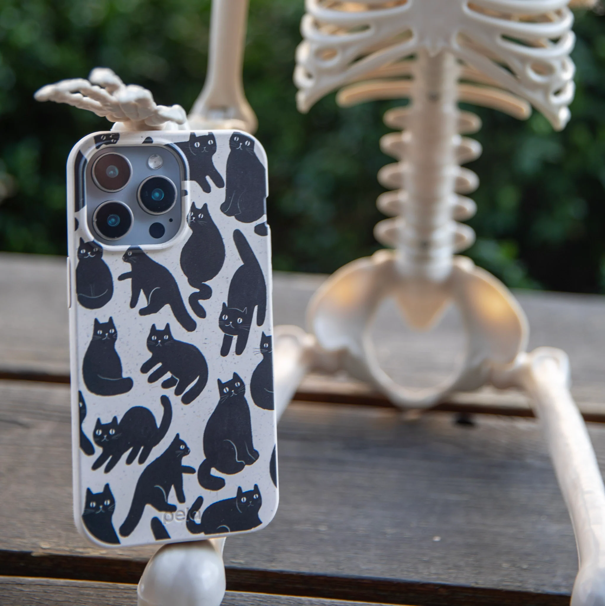 London Fog Night Meowers Google Pixel 6a Case - Image 2