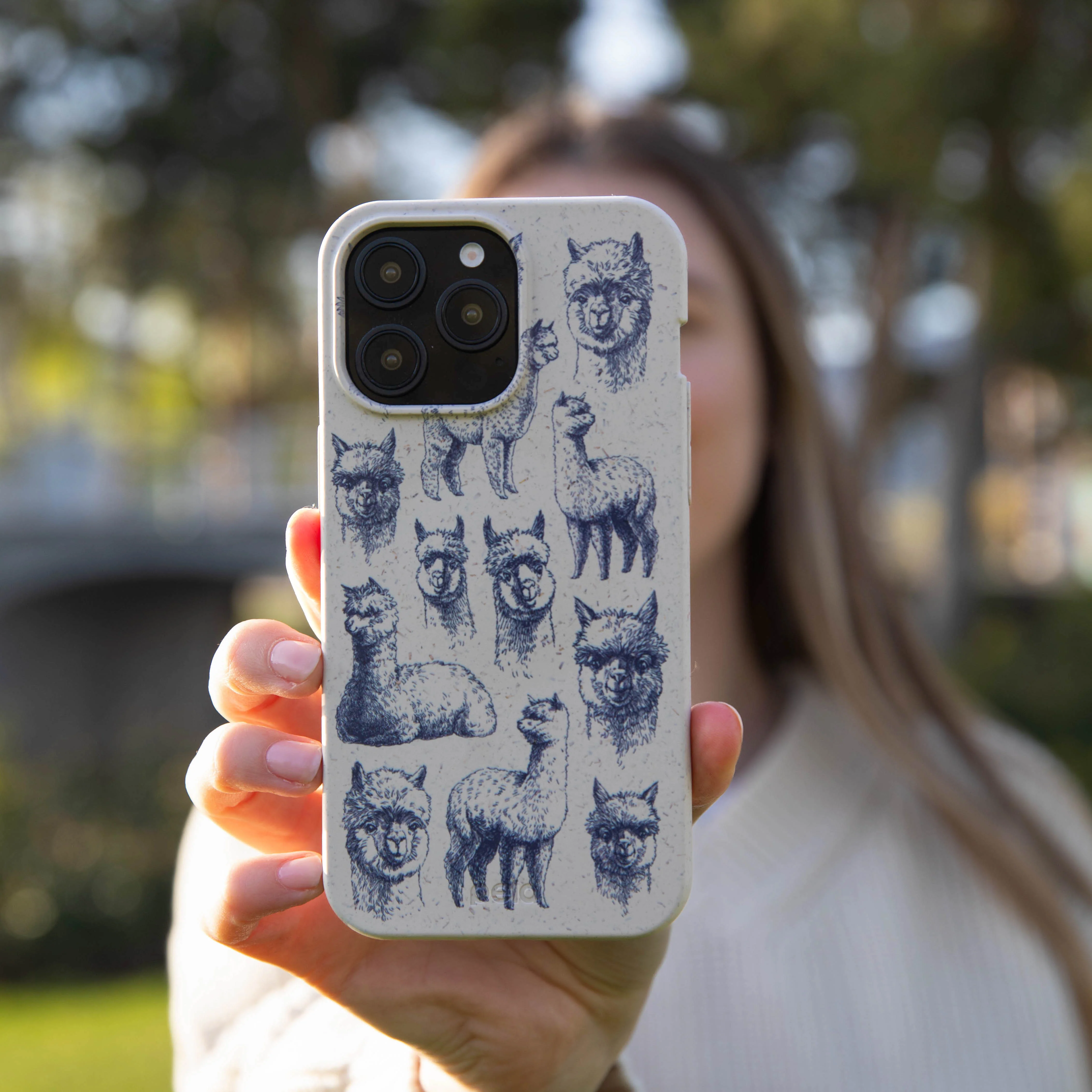 London Fog Spitting Llama iPhone 11 Pro Case - Image 6