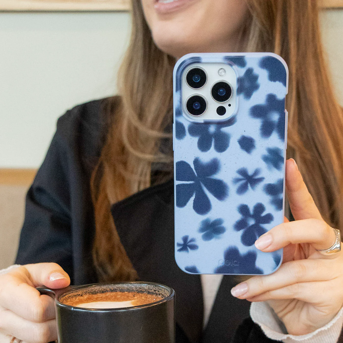 Powder Blue Hazy Daisies Google Pixel 7 Case - Image 2