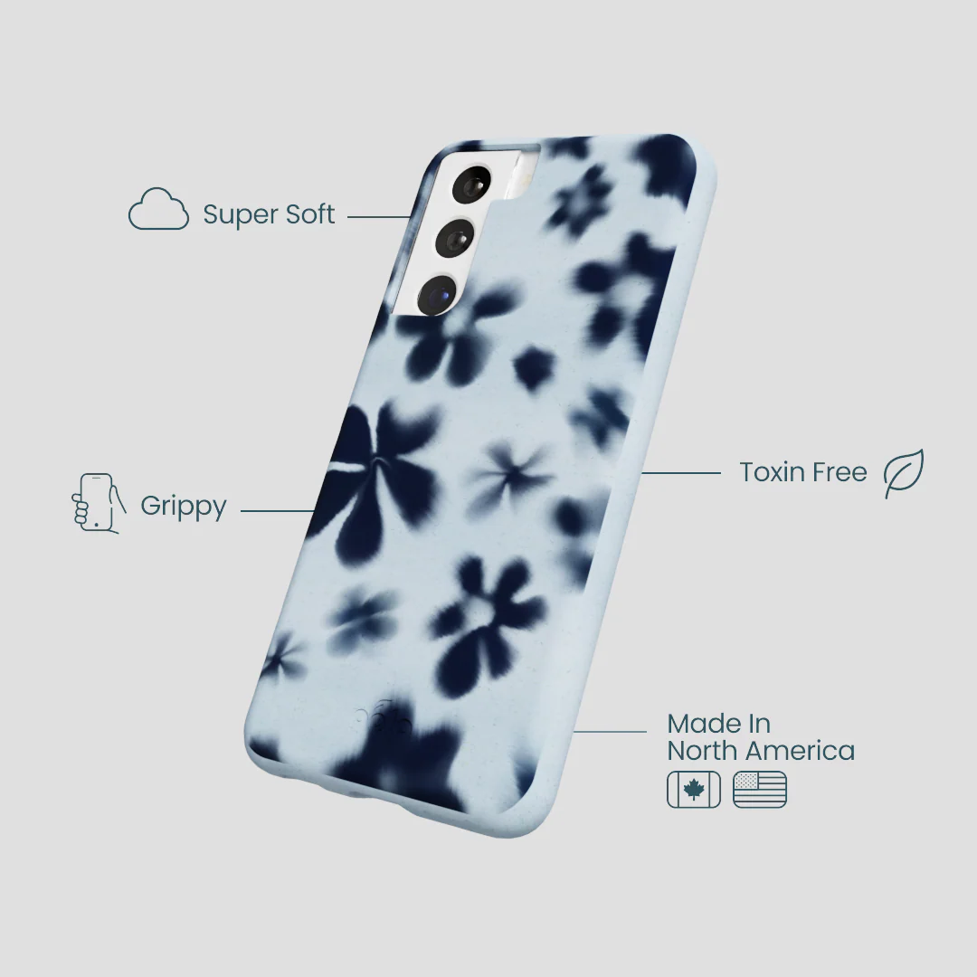 Powder Blue Hazy Daisies Samsung Galaxy S21 Case - Image 4