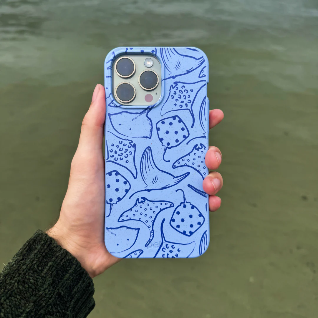 Powder Blue Stingray Fever Samsung Galaxy S26 Case - Image 2