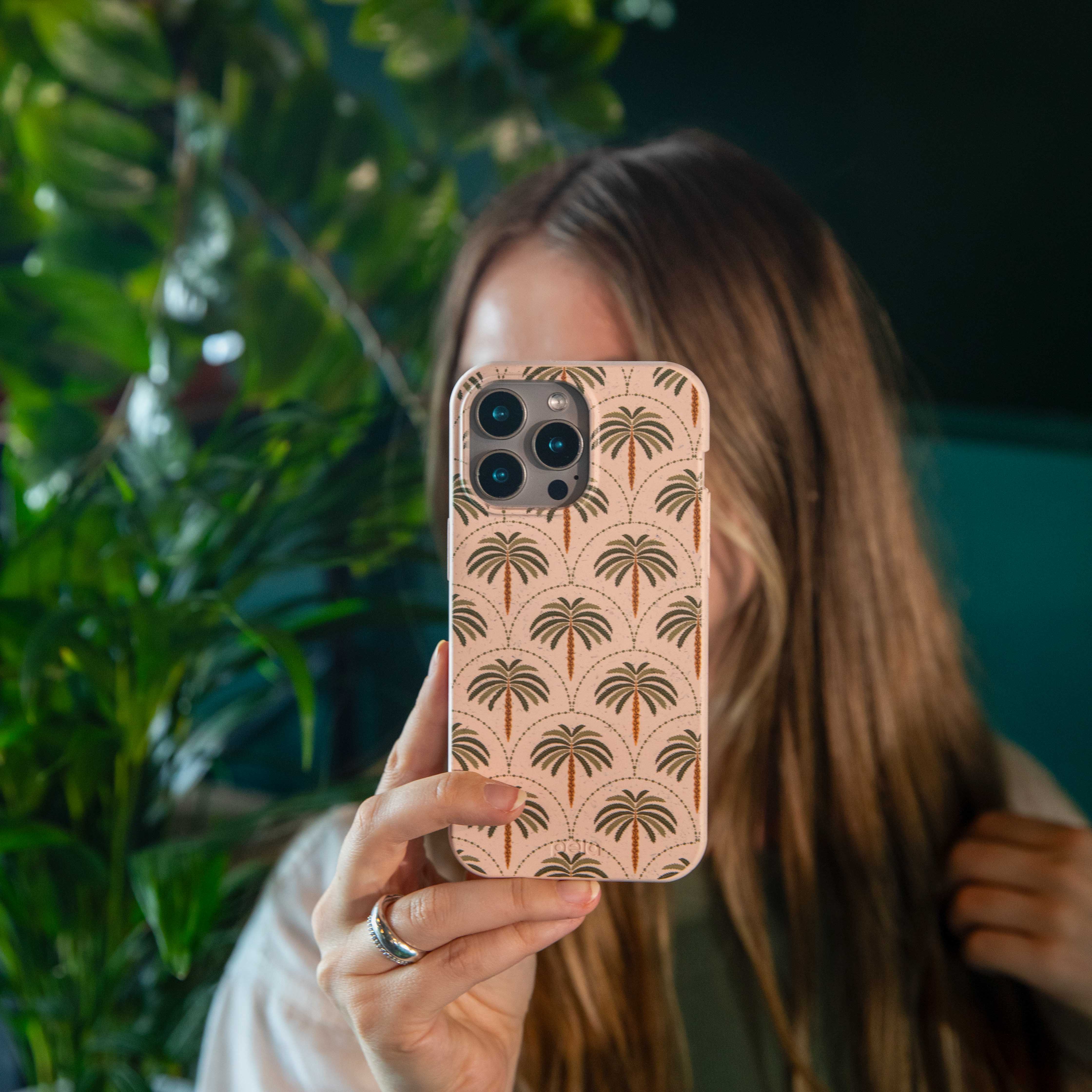 Seashell Palm Reverie Samsung Galaxy S23+(Plus) Case - Image 2