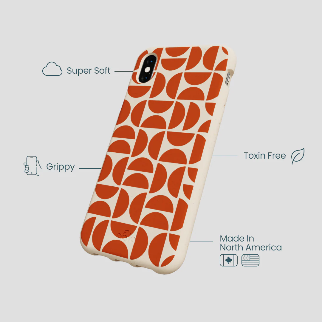 Seashell Paprika Play iPhone XR Case - Image 4