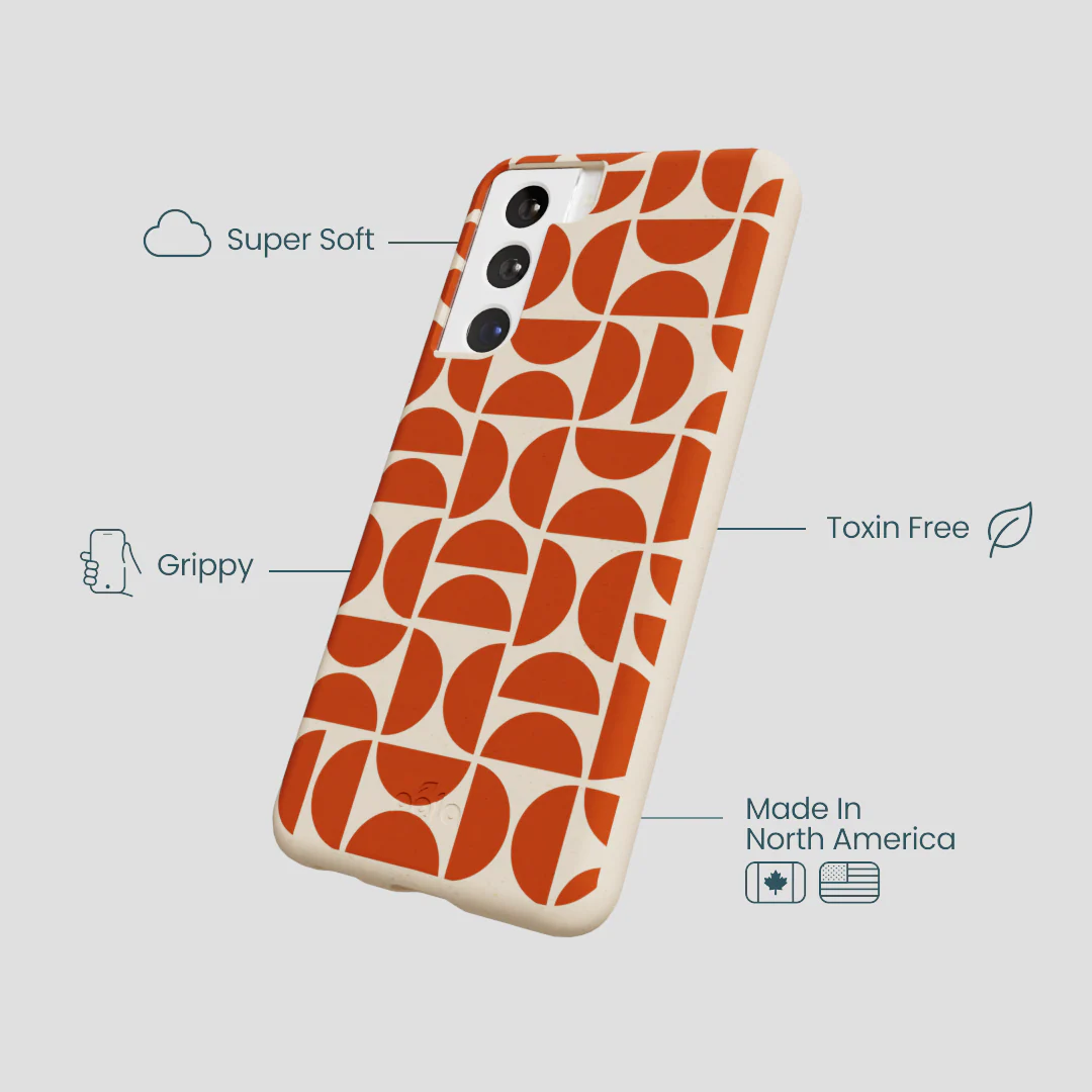 Seashell Paprika Play Samsung Galaxy S22 Case - Image 4