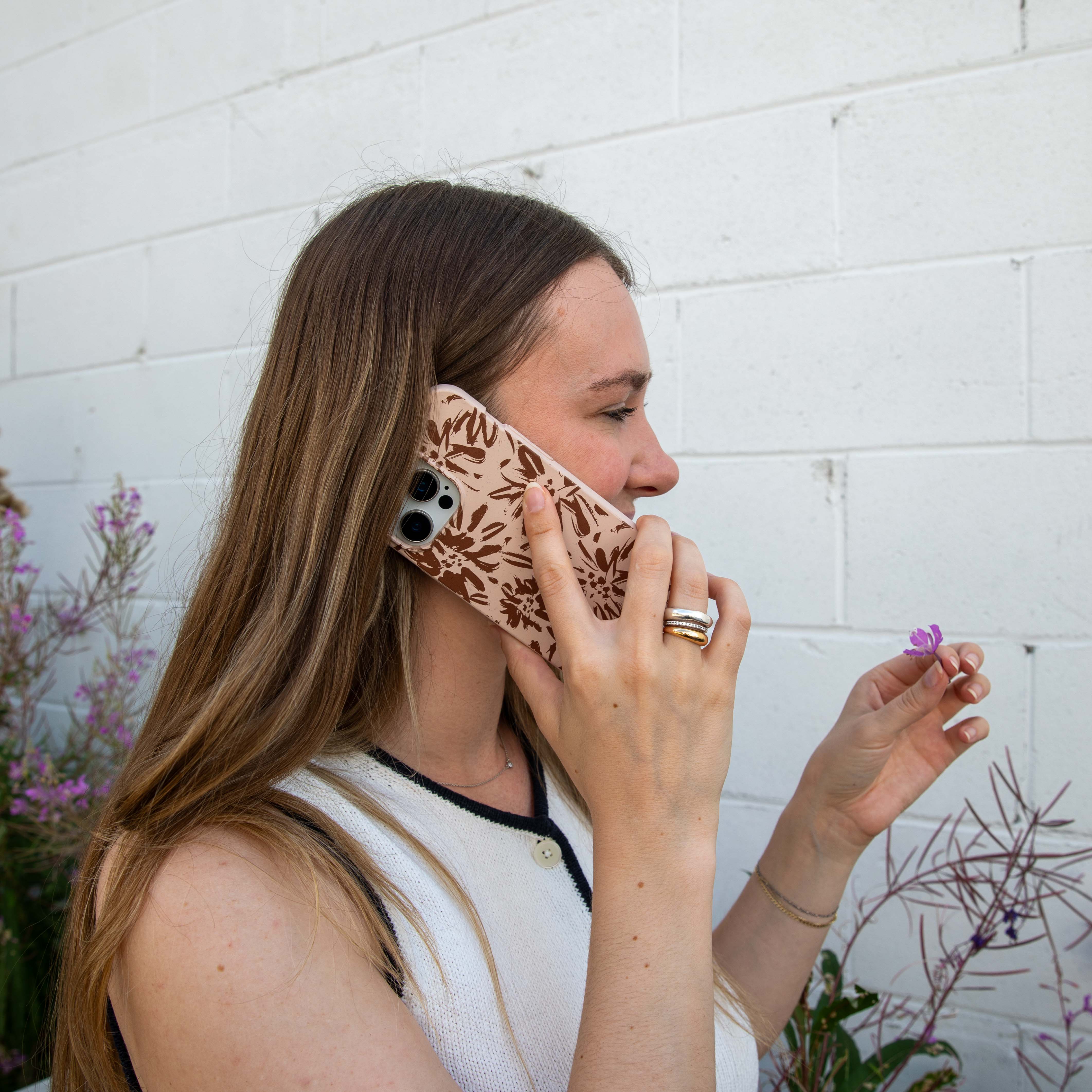 Seashell Petal Burst iPhone 11 Pro Case - Image 10